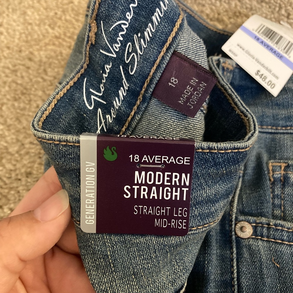 Gloria Vanderbilt Jeans size 18 Average